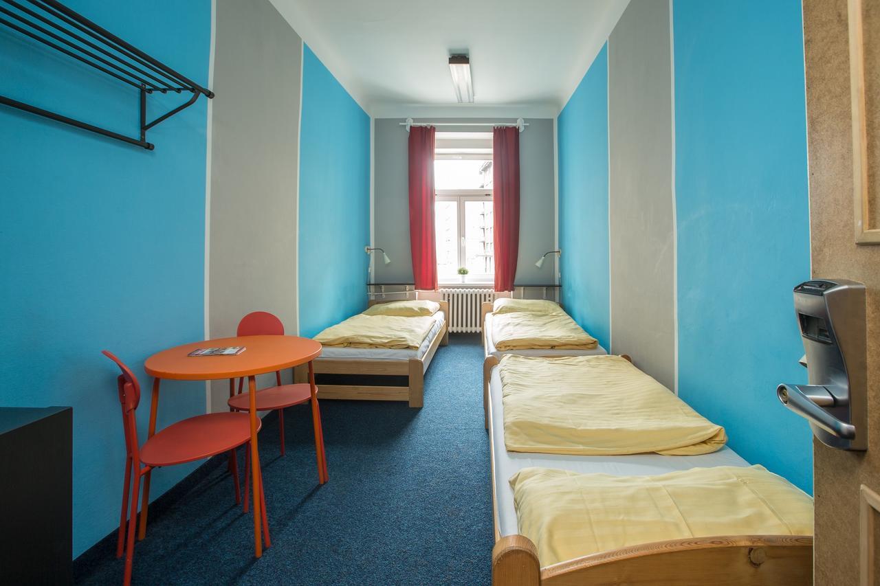 Hostel Advantage Прага Екстер'єр фото