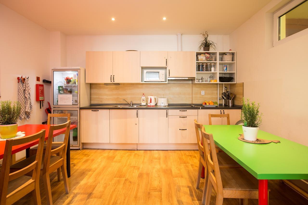 Hostel Advantage Прага Екстер'єр фото
