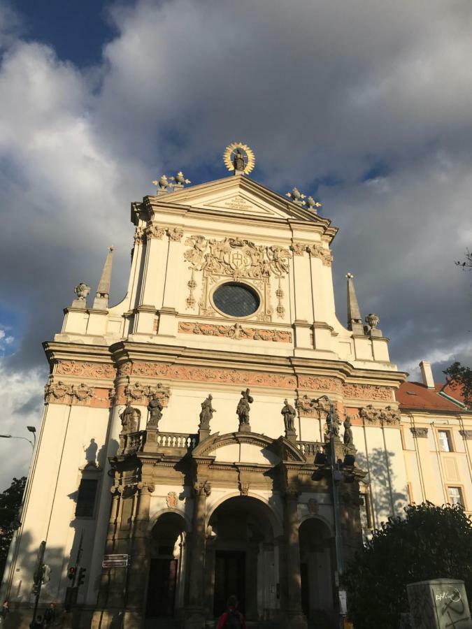 Hostel Advantage Прага Екстер'єр фото